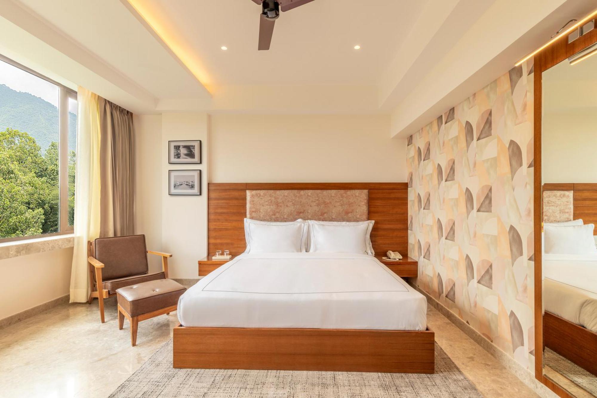 The Prominence Mussoorie Road Dehradun Hotel Buitenkant foto