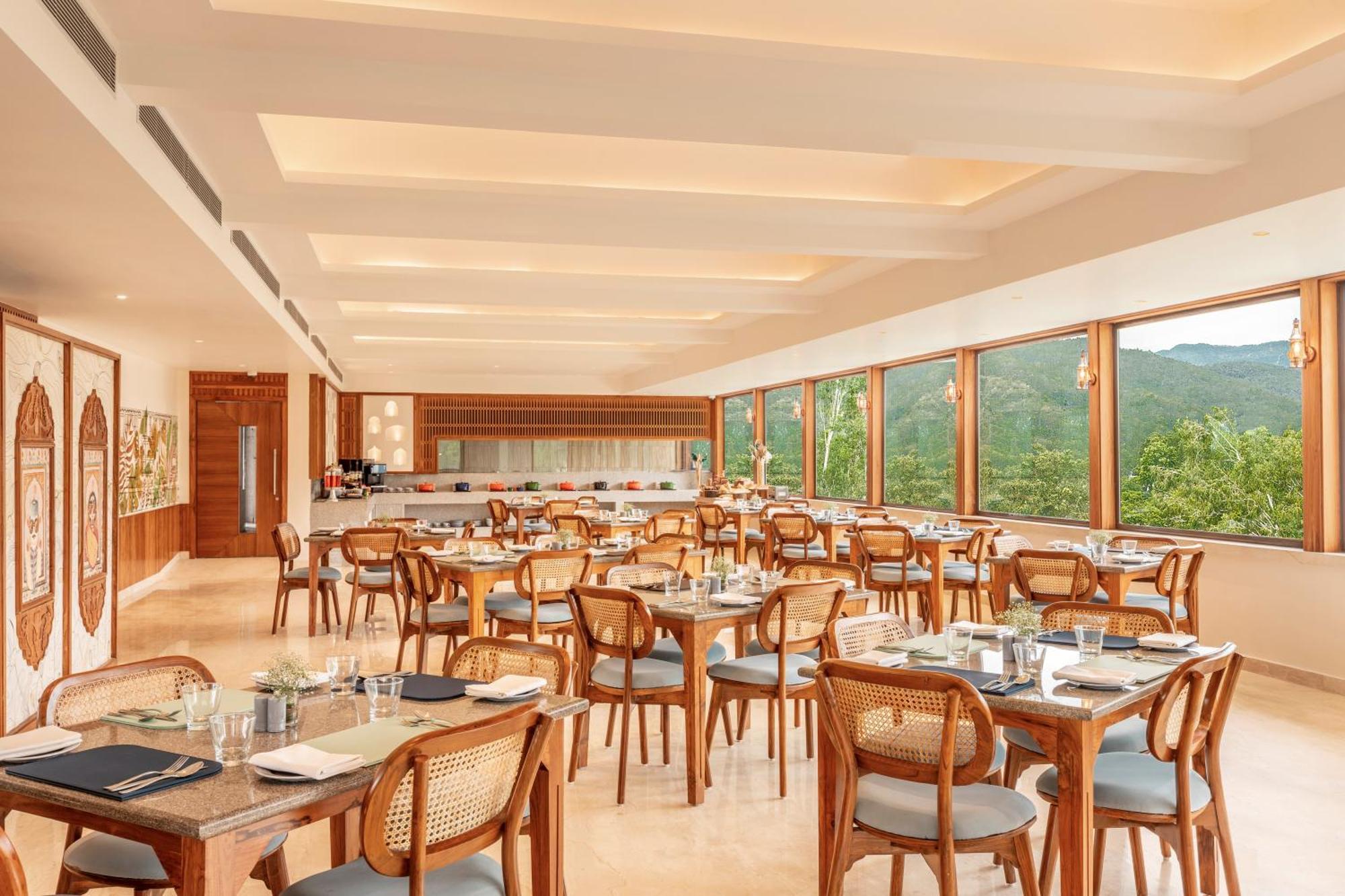 The Prominence Mussoorie Road Dehradun Hotel Buitenkant foto